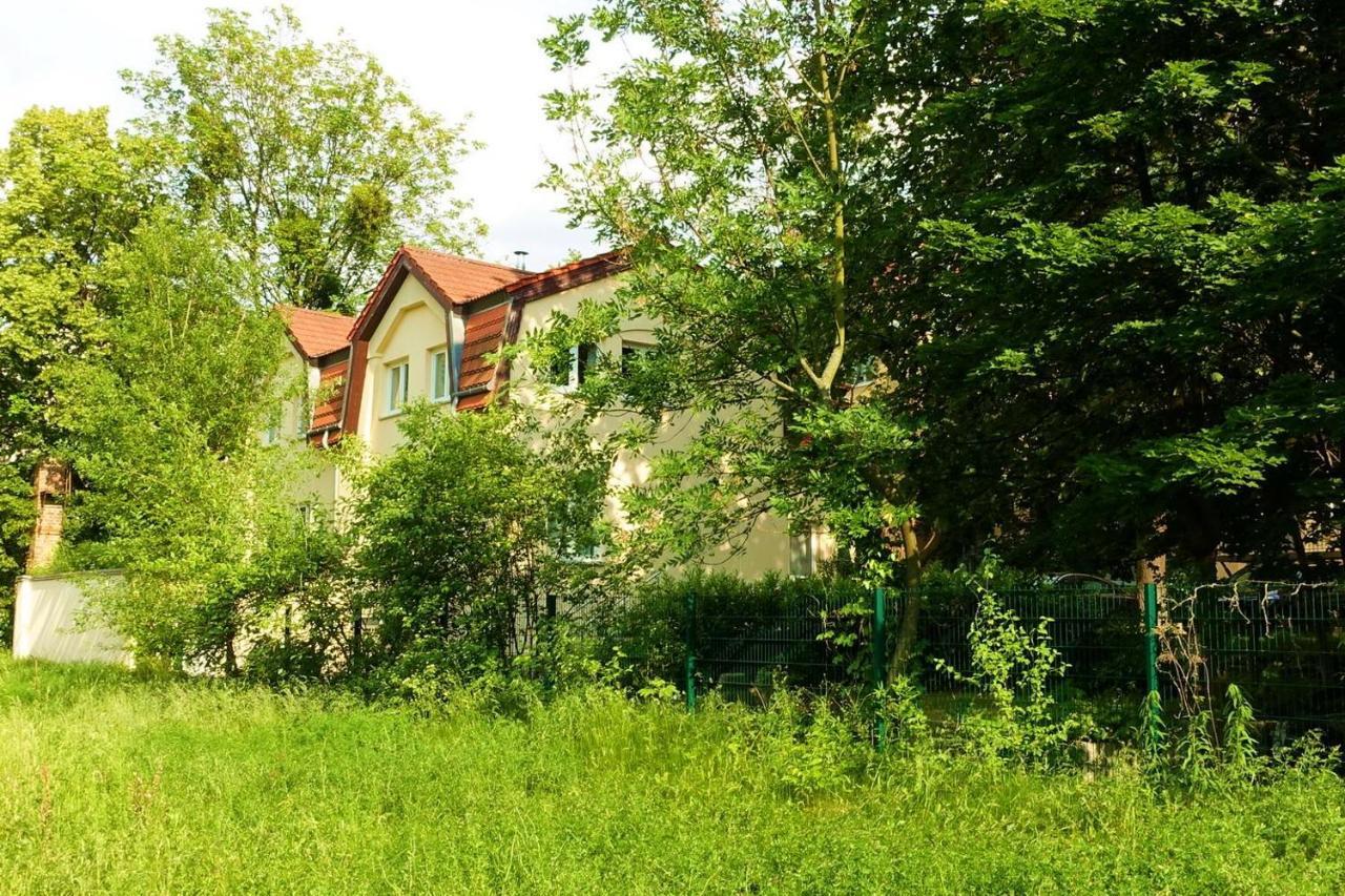 Campus Apartment Ernst Drezda Kültér fotó